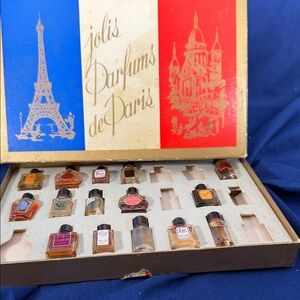 Charles V Parfumeur Miniature Perfume Set